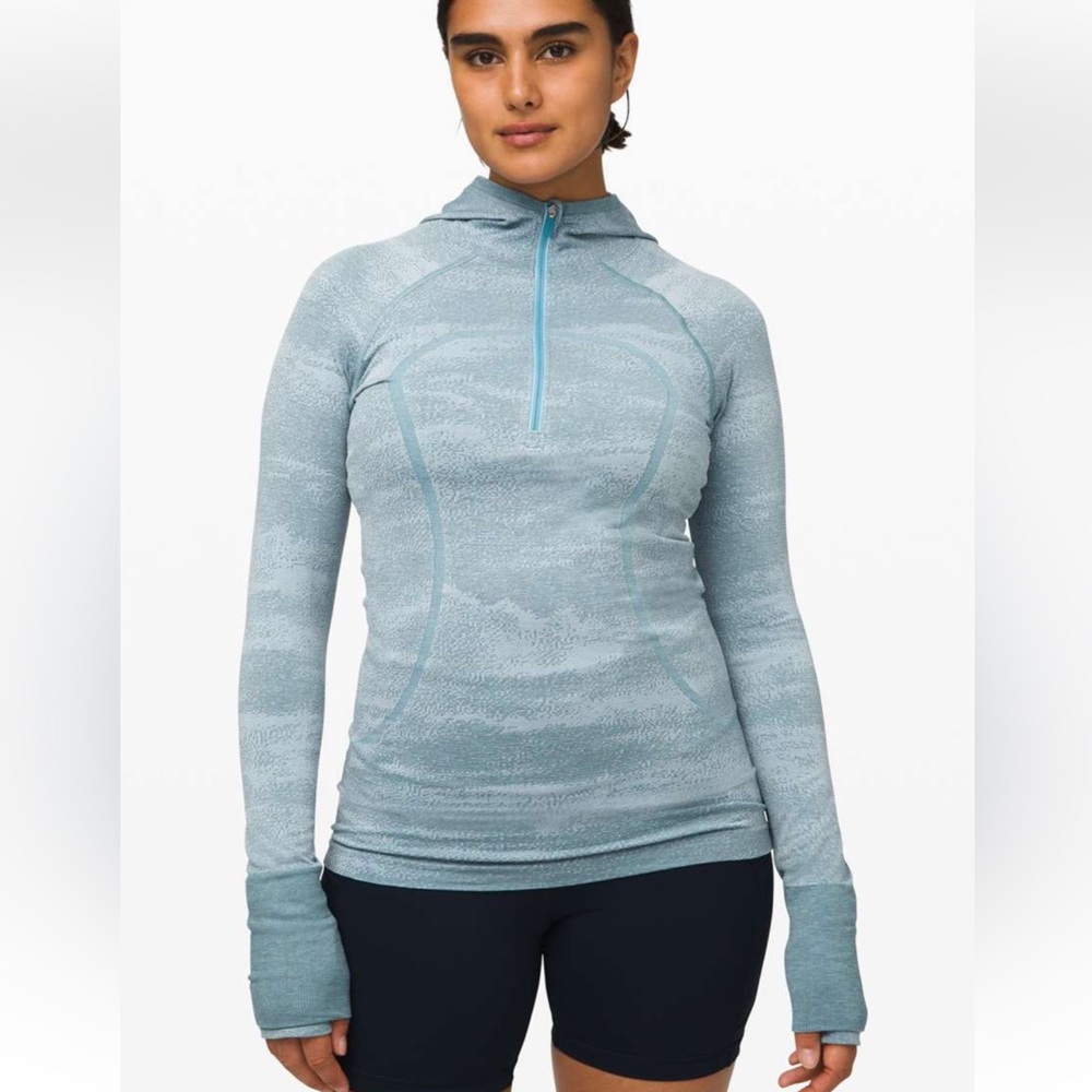 Lululemon Swiftly Speed Hooded 1/2 Zip Water Resistant Blue Size 4
